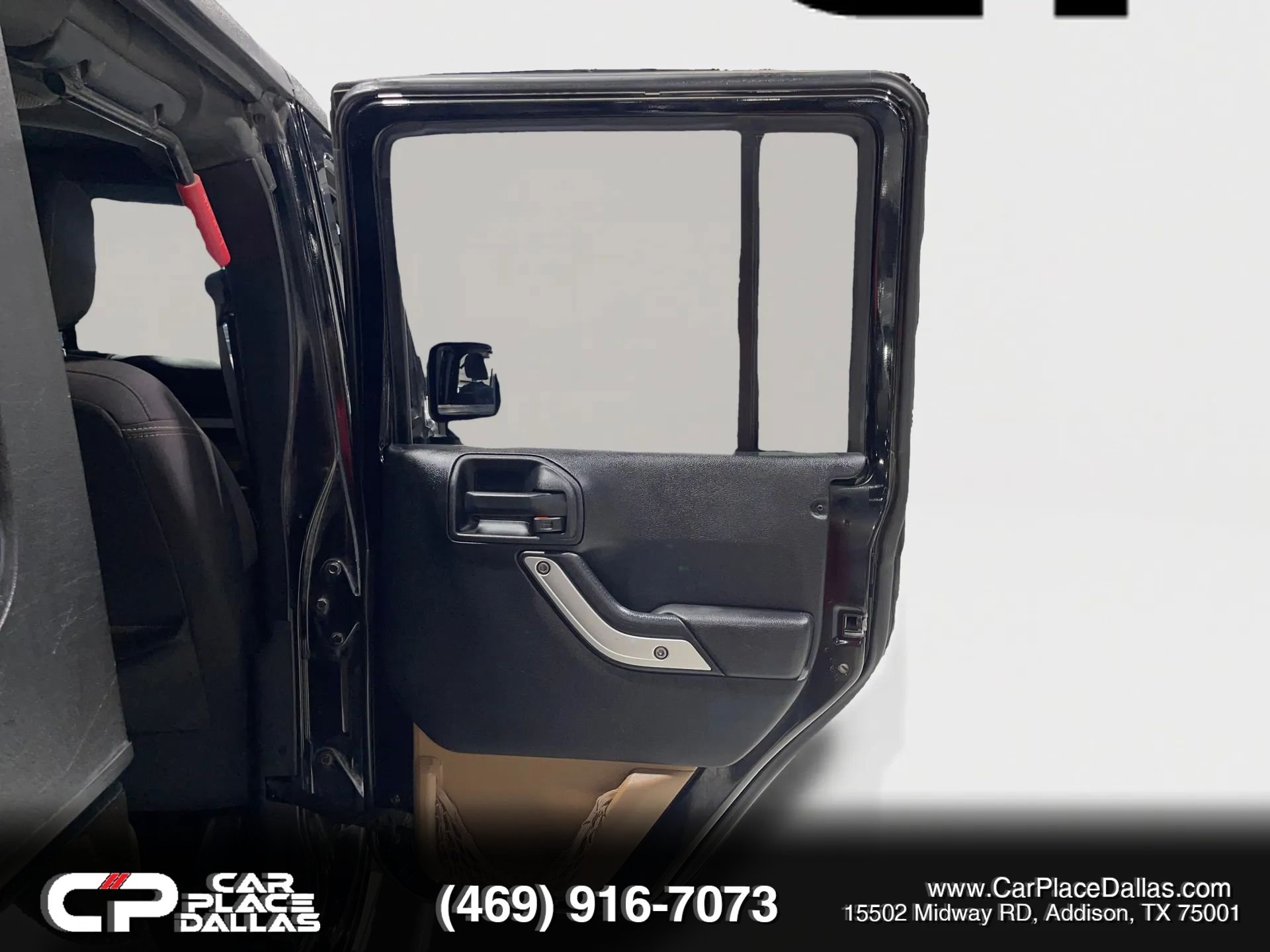 Used 2014 Jeep Wrangler Unlimited Rubicon w/ Connectivity Group AWD/4WD image 23