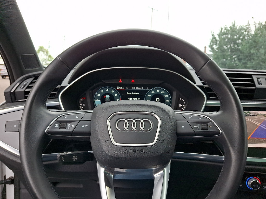 Used 2023 Audi Q3 2.0T Premium w/ Black Optic Sport Package AWD/4WD image 19