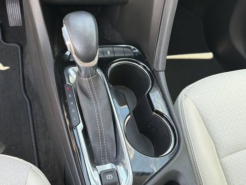 Used 2023 Buick Encore GX Select FWD image 23