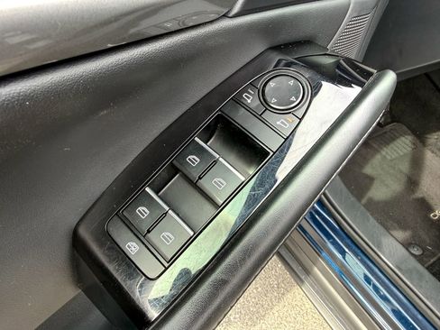 Used 2025 MAZDA CX-30 AWD 2.5 S w/ Select Sport Pkg image 21