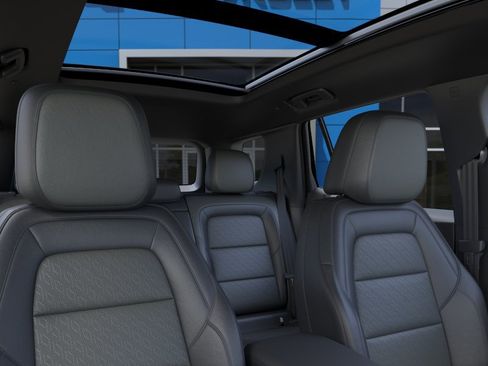 New 2026 Chevrolet Equinox LT w/ Convenience Package II FWD image 24