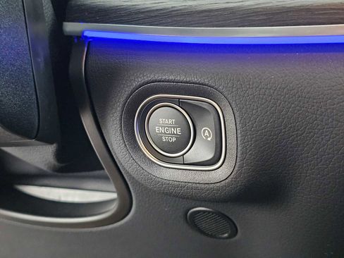 Used 2026 Mercedes-Benz GLS 580 4MATIC image 29