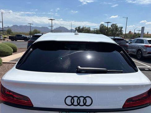 Used 2023 Audi SQ5 Prestige w/ Prestige Package AWD/4WD image 4