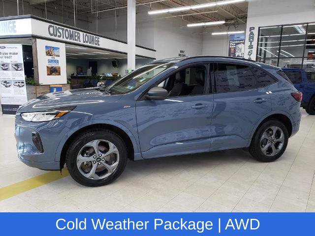 Certified 2024 Ford Escape ST-Line w/ Tech Pack #1 AWD/4WD image 4