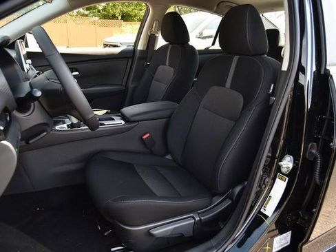 New 2025 Nissan Sentra SV w/ All-Weather Package image 19