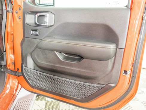 New 2025 Jeep Gladiator Sport image 44