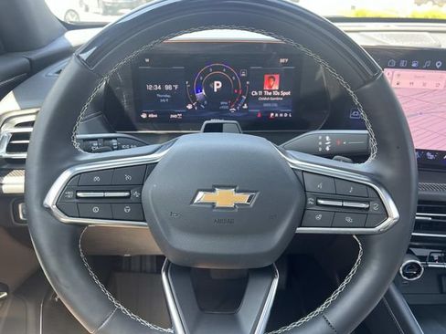 Used 2026 Chevrolet Traverse High Country AWD/4WD image 21