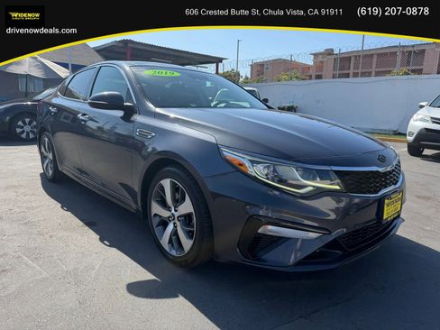 Used 2019 Kia Optima S w/ S Panoramic Sunroof Package FWD image 3