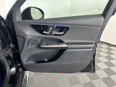 Used 2025 Mercedes-Benz GLC 43 AMG 4MATIC image 15