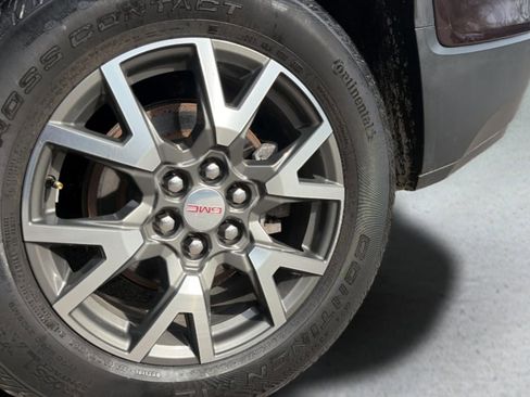 Used 2021 GMC Acadia SLE w/ Driver Convenience Package image 19