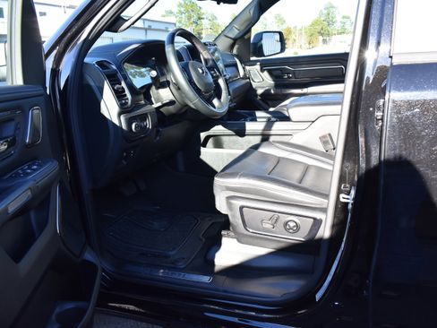 Used 2024 RAM 1500 Limited image 12