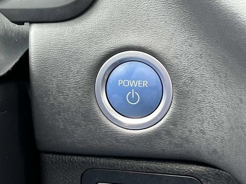 Used 2024 Toyota Tundra Platinum image 36