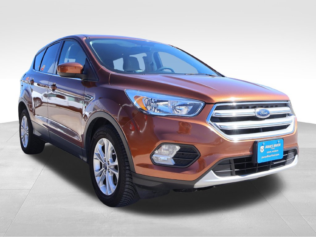 Used 2017 Ford Escape SE FWD image 6