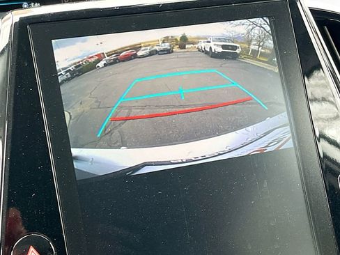 Used 2021 Toyota Prius Prime Limited w/ Carpet Mat Package (TMS) image 14