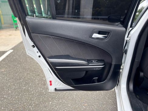 Used 2023 Dodge Charger SXT RWD image 12