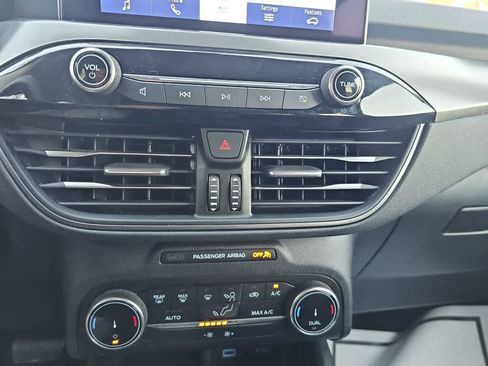 Used 2023 Ford Escape Active image 20