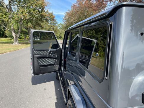Used 2014 Mercedes-Benz G 63 AMG 4MATIC image 39
