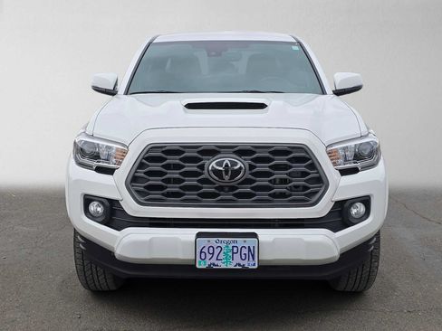 Used 2023 Toyota Tacoma TRD Sport w/ Advanced Technology Package AWD/4WD image 9