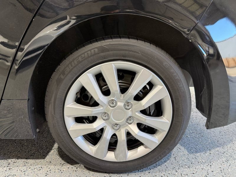 Used 2023 Toyota Corolla LE FWD image 11