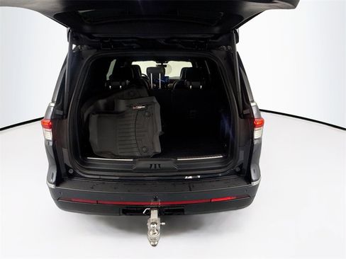 Used 2024 Lincoln Navigator Reserve image 26