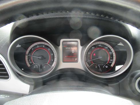 Used 2020 Dodge Journey SE w/ SE Popular Equipment Group image 23