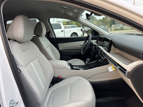 New 2026 Hyundai Tucson SEL image 12