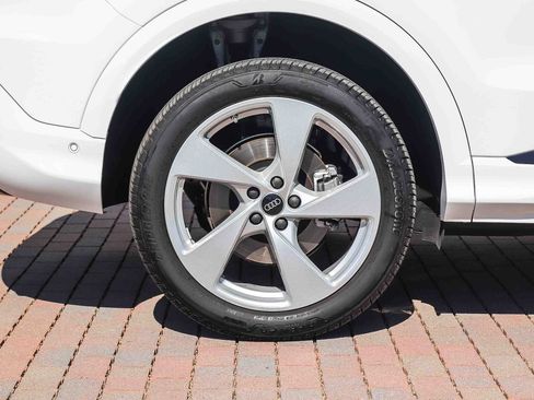 Certified 2025 Audi Q5 Premium Plus w/ Premium Plus AWD/4WD image 10