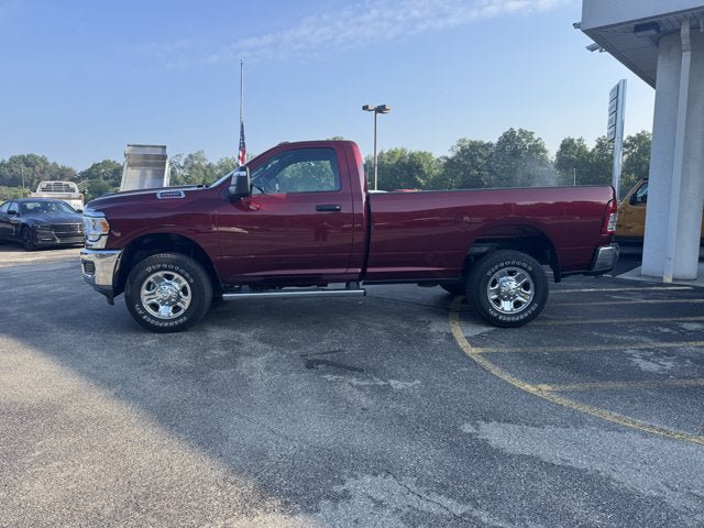 Used 2024 RAM 2500 Tradesman w/ Chrome Appearance Group AWD/4WD image 2
