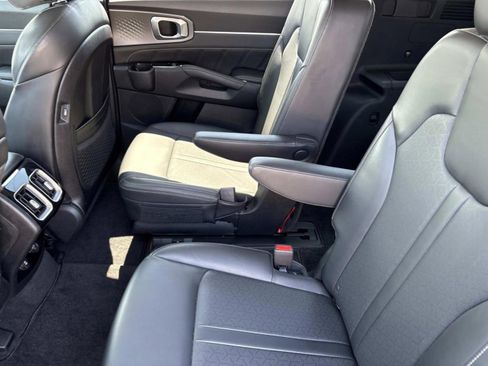 Used 2023 Kia Sorento SX FWD image 15