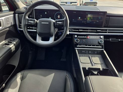Used 2025 Hyundai Santa Fe Limited image 30