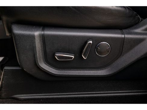 Used 2019 Ford F350 Lariat w/ Lariat Ultimate Package image 17