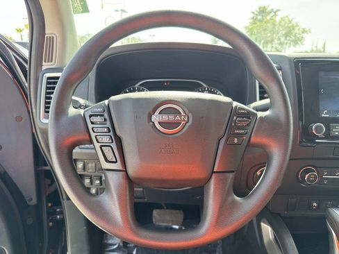 Certified 2022 Nissan Frontier SV w/ Technology Package AWD/4WD image 27