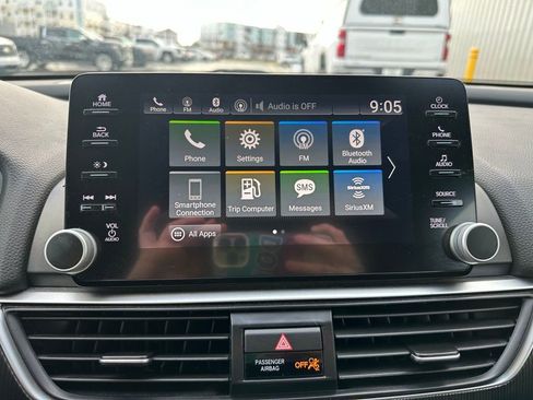 Used 2020 Honda Accord Sport image 11