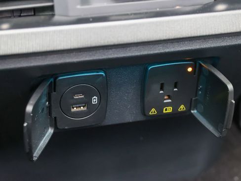 Used 2023 Ford F150 Platinum w/ Equipment Group 701A High image 41