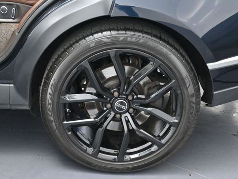 Used 2016 Land Rover Range Rover Long Wheelbase Autobiography image 41