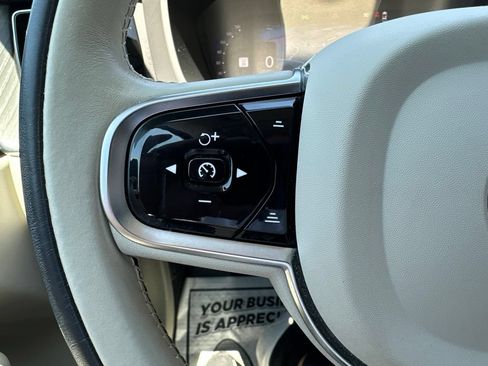 Certified 2024 Volvo XC60 B5 Plus w/ Protection Package Premier AWD/4WD image 24