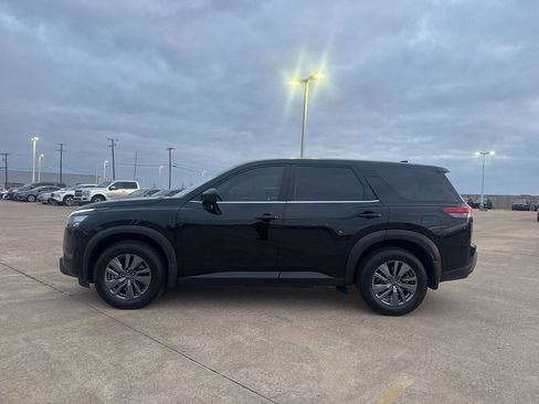 Certified 2024 Nissan Pathfinder S w/ Cargo Package image 12