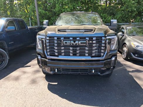Used 2024 GMC Sierra 2500 Denali Ultimate w/ Max Trailering Package AWD/4WD image 5