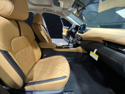 New 2025 Nissan Sentra SV w/ SV Premium Package image 19