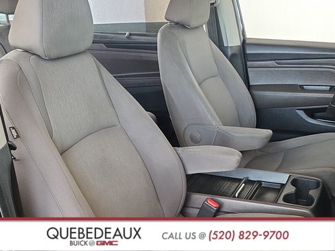 Used 2019 Honda Odyssey EX image 24