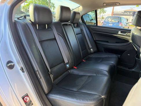 Used 2012 Hyundai Genesis 3.8 w/ Premium Pkg RWD image 22