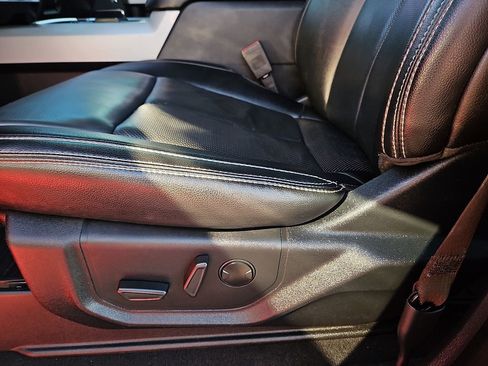 Used 2021 Ford F250 Lariat w/ Lariat Ultimate Package image 23