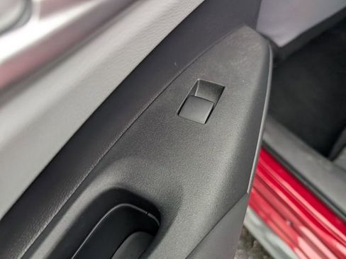 Used 2022 Toyota Corolla SE image 11