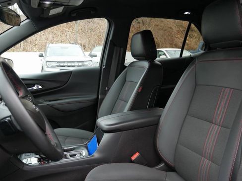 Used 2024 Chevrolet Equinox RS image 9