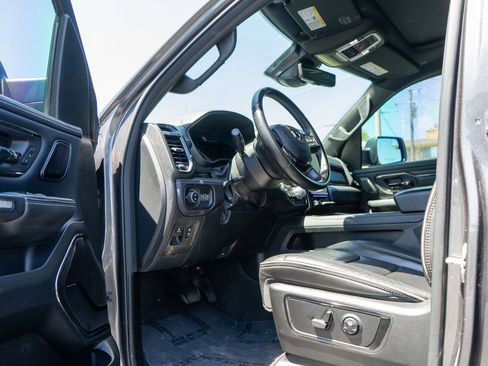 Used 2023 RAM 1500 Limited AWD/4WD image 13