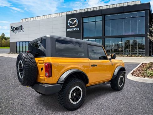 Used 2022 Ford Bronco 2-Door w/ Sasquatch Package AWD/4WD image 3