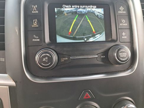 Used 2019 RAM 1500 Classic SLT image 11