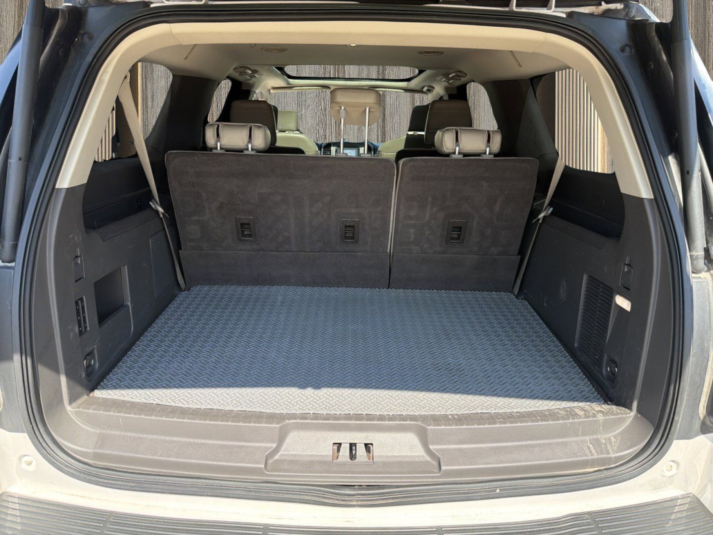 Used 2018 Ford Expedition Max Limited w/ Equipment Group 302A RWD image 29