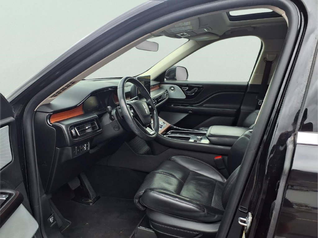 Used 2020 Lincoln Aviator Reserve w/ Equipment Group 202A AWD/4WD image 22