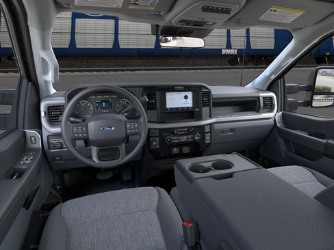 New 2026 Ford F350 4x4 Crew Cab Super Duty image 9